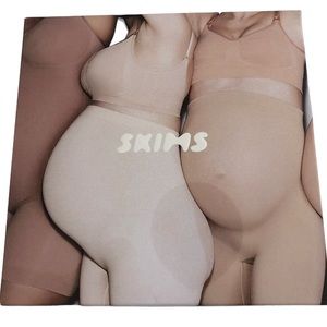 SKIMS Maternity Solutionwear Mid-Calf Legging / Tights New • S/M